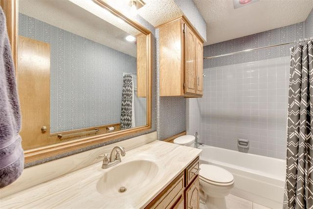 500 Gray Fox Run, Edmond, OK 73003