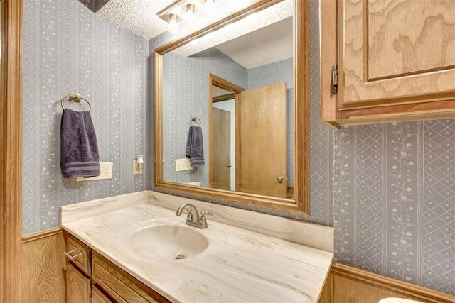 500 Gray Fox Run, Edmond, OK 73003