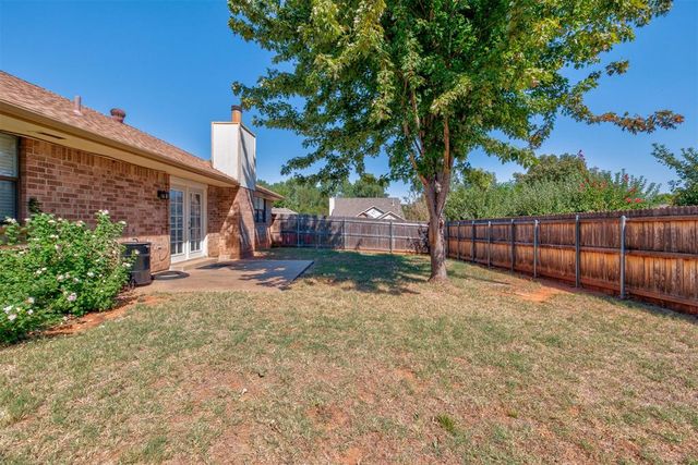 500 Gray Fox Run, Edmond, OK 73003