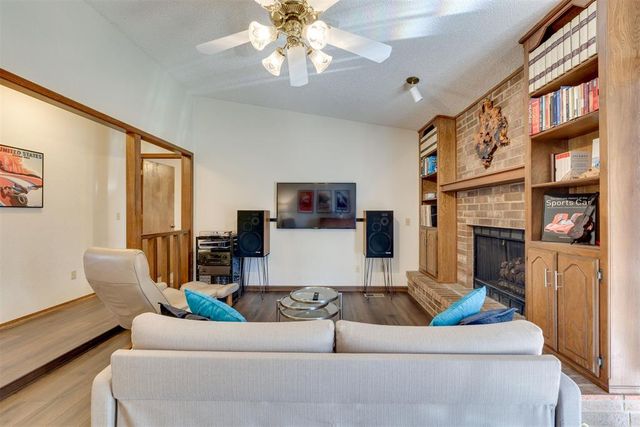 500 Gray Fox Run, Edmond, OK 73003