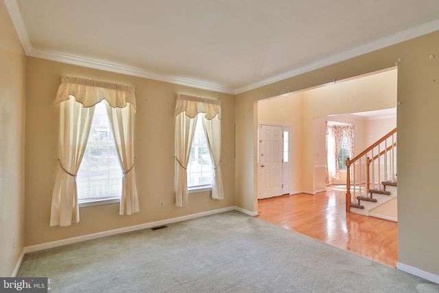 13 WINDRIFT CT, Easton, PA 18045