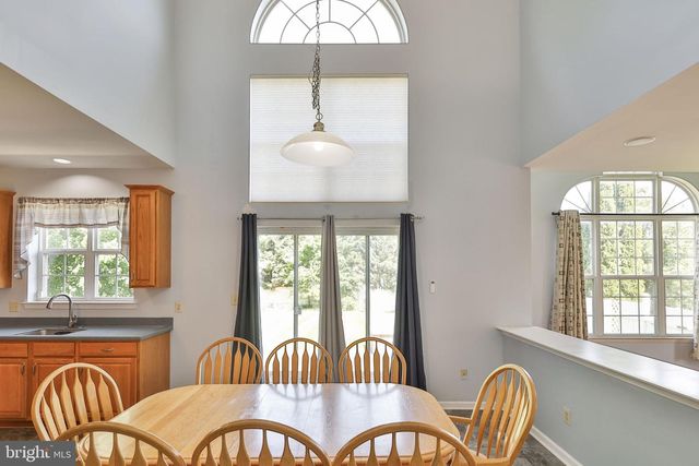 13 WINDRIFT CT, Easton, PA 18045