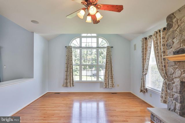 13 WINDRIFT CT, Easton, PA 18045