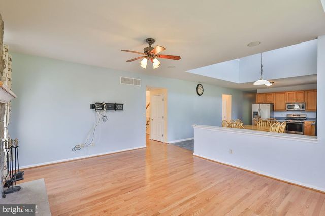 13 WINDRIFT CT, Easton, PA 18045