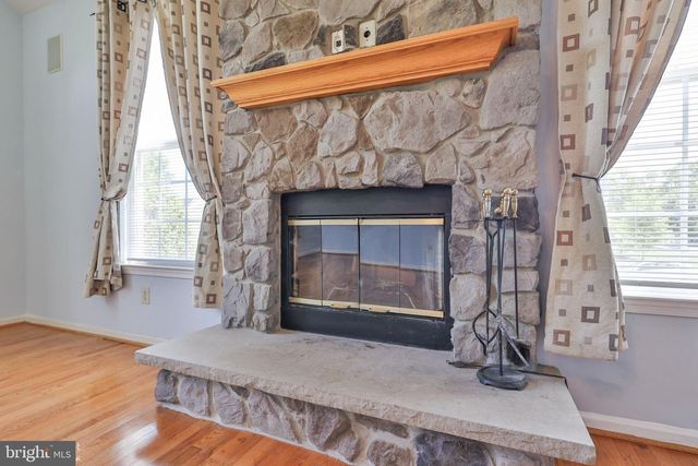 13 WINDRIFT CT, Easton, PA 18045