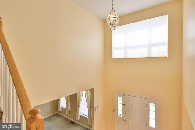 13 WINDRIFT CT, Easton, PA 18045