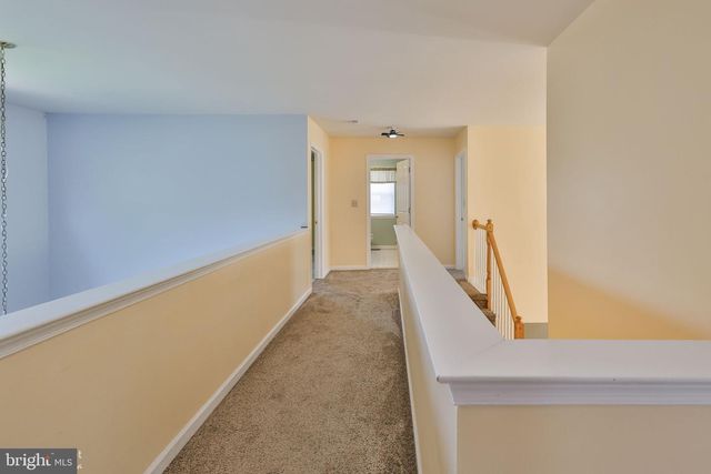 13 WINDRIFT CT, Easton, PA 18045