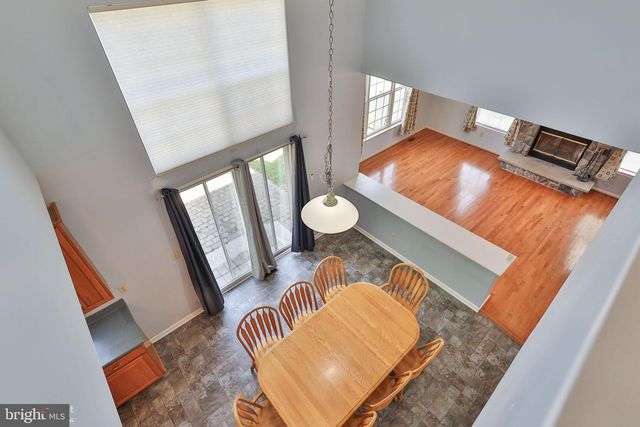 13 WINDRIFT CT, Easton, PA 18045