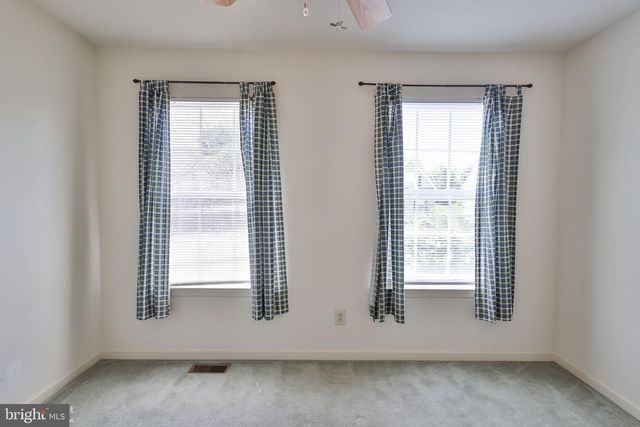 13 WINDRIFT CT, Easton, PA 18045