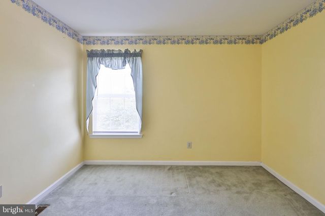 13 WINDRIFT CT, Easton, PA 18045