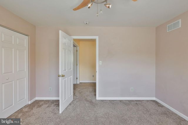 13 WINDRIFT CT, Easton, PA 18045