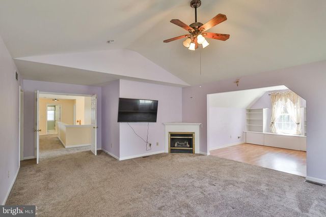 13 WINDRIFT CT, Easton, PA 18045