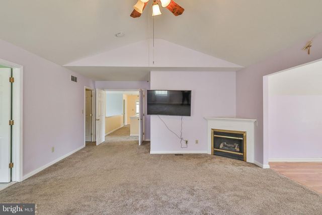 13 WINDRIFT CT, Easton, PA 18045