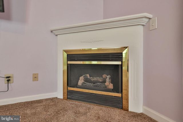 13 WINDRIFT CT, Easton, PA 18045