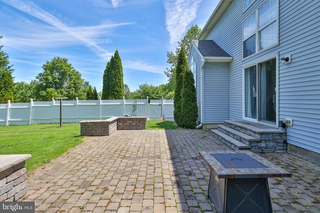 13 WINDRIFT CT, Easton, PA 18045