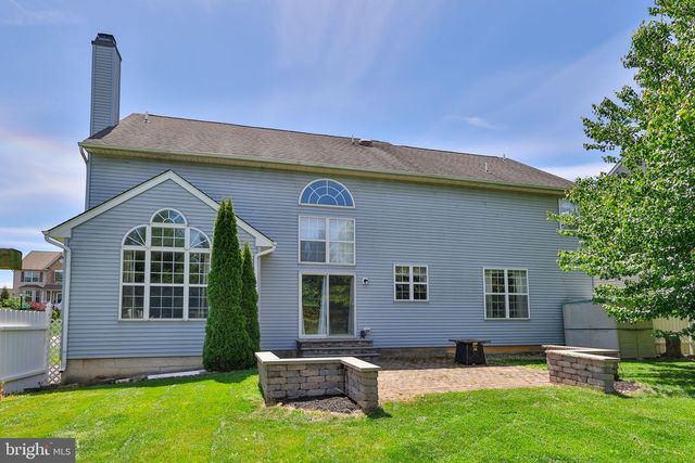 13 WINDRIFT CT, Easton, PA 18045