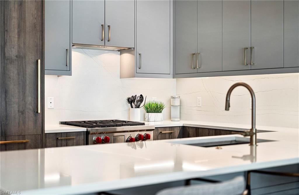 850 Central AVE 209, NAPLES, FL 34102 — photo 3
