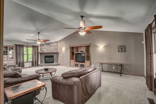 800 Brandywine Court, Alexandria, KY 41001
