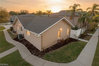 1031 SE 8th TER 2H, Cape Coral, FL 33990