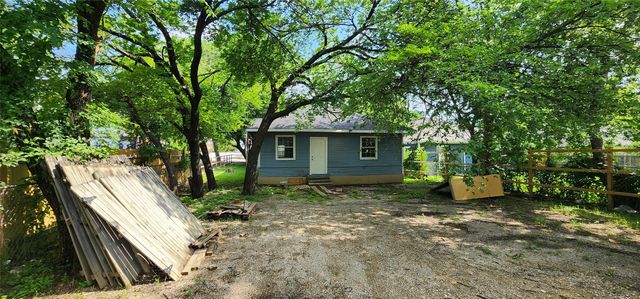 940 W 7th Street, Dallas, TX 75208