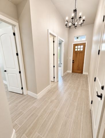 2400 Irion Avenue, Fort Worth, TX 76106