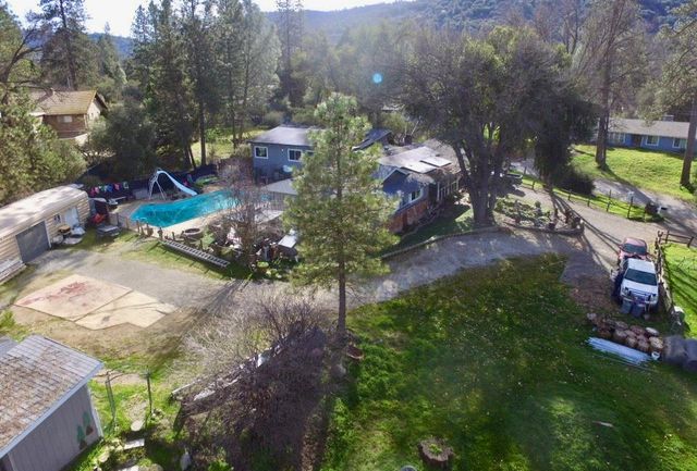 48833 Rock Point Road, Oakhurst, CA 93644