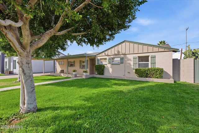 934 E BERRIDGE Lane, Phoenix, AZ 85014