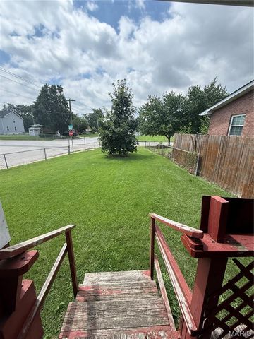 1200 Alton Avenue, Madison, IL 62060
