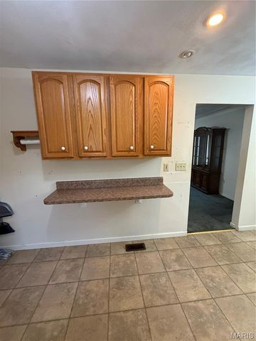 1200 Alton Avenue, Madison, IL 62060