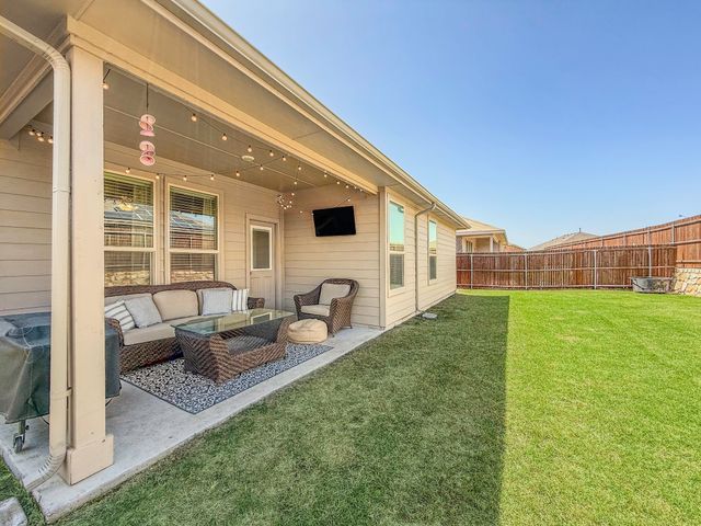 1005 Napier Way, Fort Worth, TX 76247