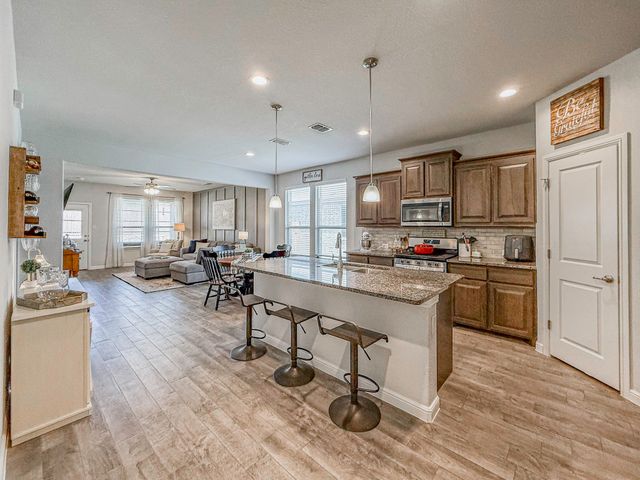 1005 Napier Way, Fort Worth, TX 76247