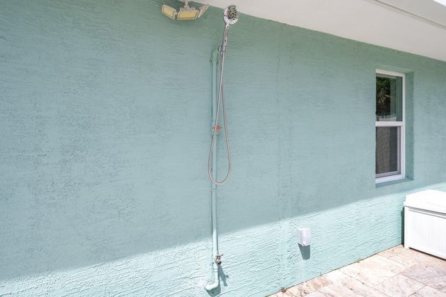 1946 N DAYTONA AVENUE, Flagler Beach, FL 32136