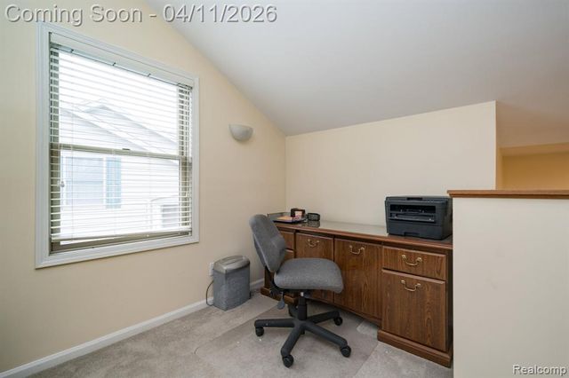 282 Stratford Lane, Lake Orion, MI 48360