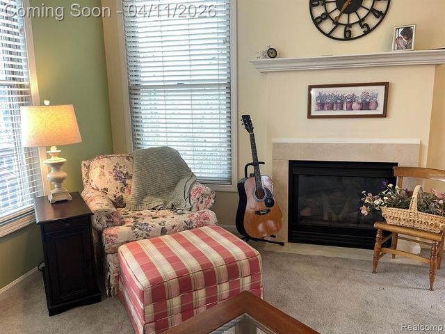 282 Stratford Lane, Lake Orion, MI 48360