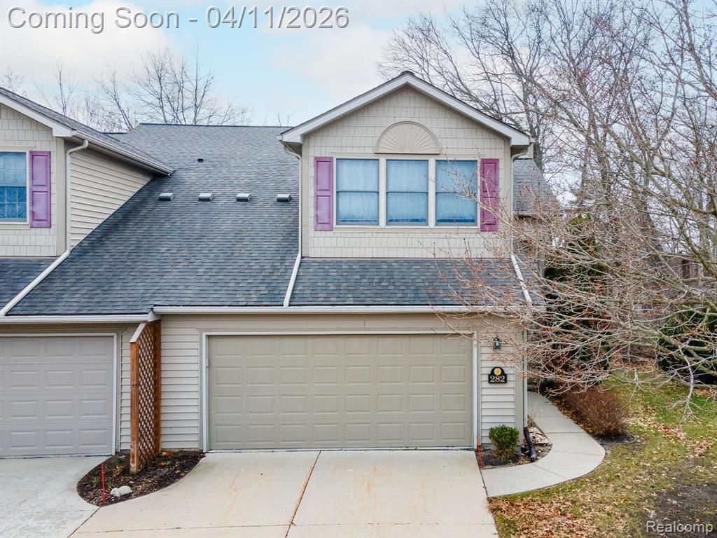 282 Stratford Lane, Lake Orion, MI 48360