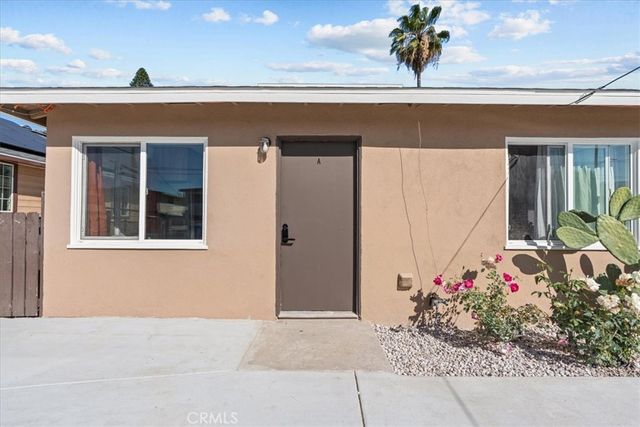 1095 Bonita Street A, Tustin, CA 92780