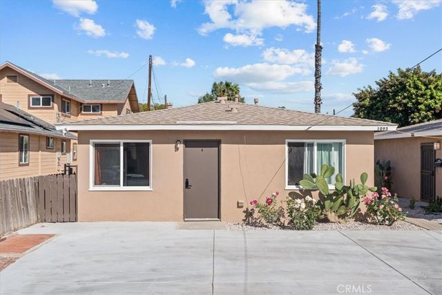 1095 Bonita Street A, Tustin, CA 92780