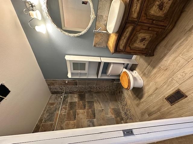 800 Longhollow RD D, Dale, TX 78616