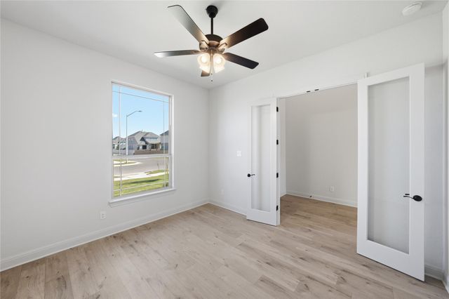 933 Sunny Ridge DR, Leander, TX 78641