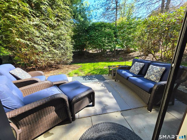 2 Heritage Village B, Southbury, CT 06488