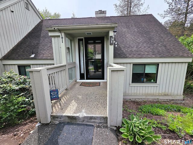 2 Heritage Village B, Southbury, CT 06488