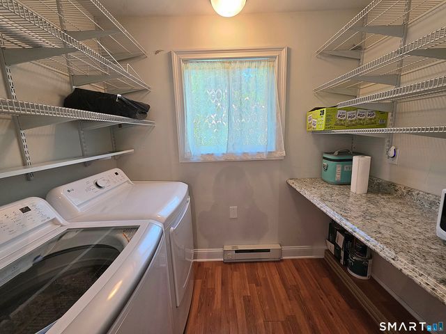 2 Heritage Village B, Southbury, CT 06488