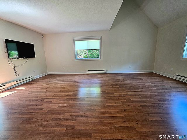 2 Heritage Village B, Southbury, CT 06488