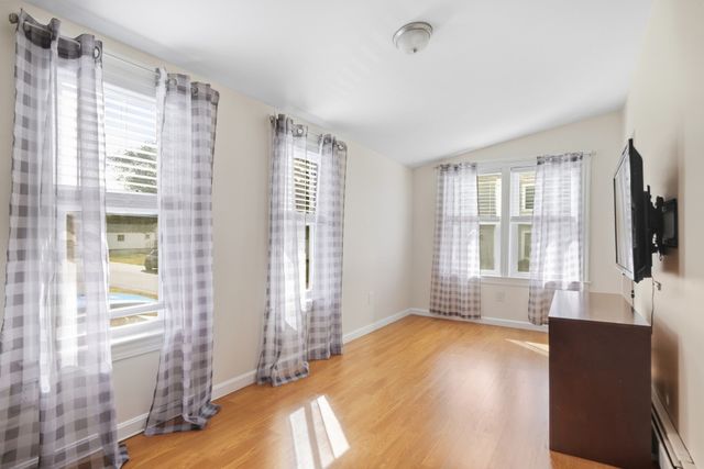 11 Russell St, Methuen, MA 01844