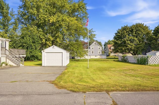 11 Russell St, Methuen, MA 01844