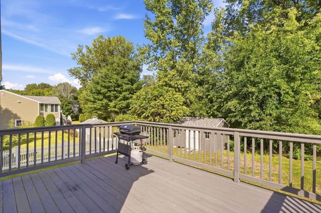 11 Russell St, Methuen, MA 01844