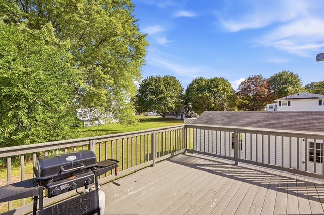 11 Russell St, Methuen, MA 01844