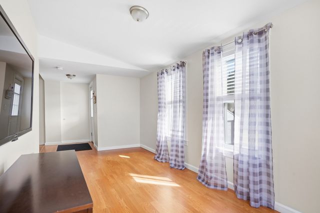 11 Russell St, Methuen, MA 01844