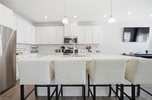 557 Bright Red RN, Chesapeake, VA 23323