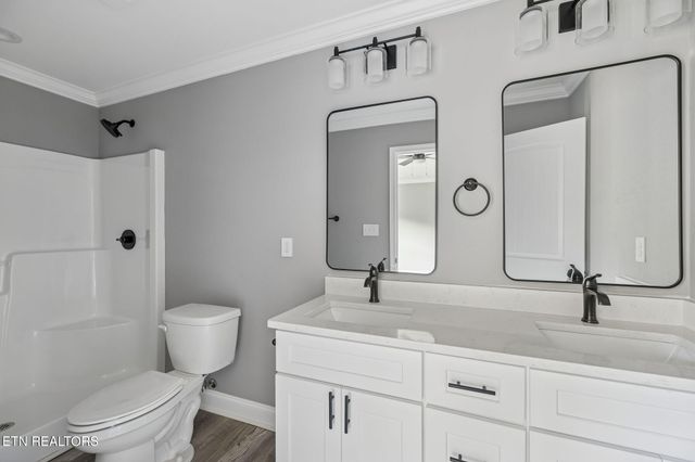 370 Flora Drive, Lenoir City, TN 37771